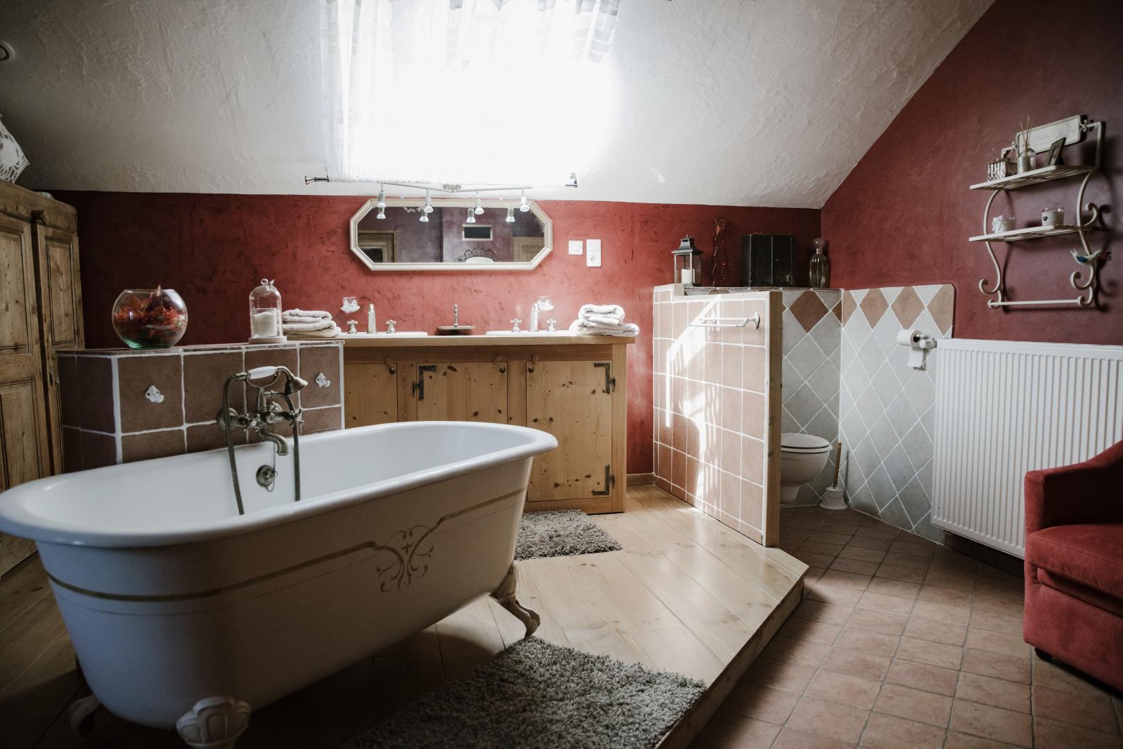 Nouveau cette ann&eacute;e une chambre d'h&ocirc;tes en roulotte pour 2 &agrave; 4 personnes.