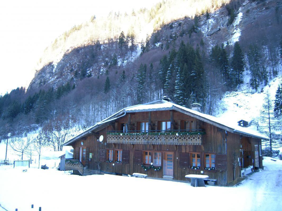 Appartement sur l'arri&egrave;re du chalet