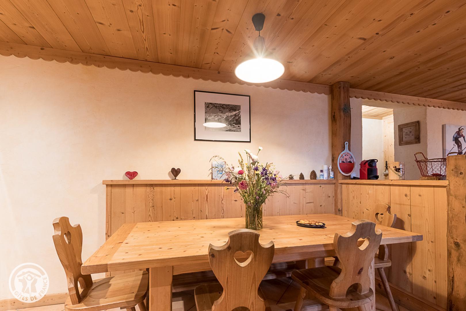 Le coin repas et cuisine