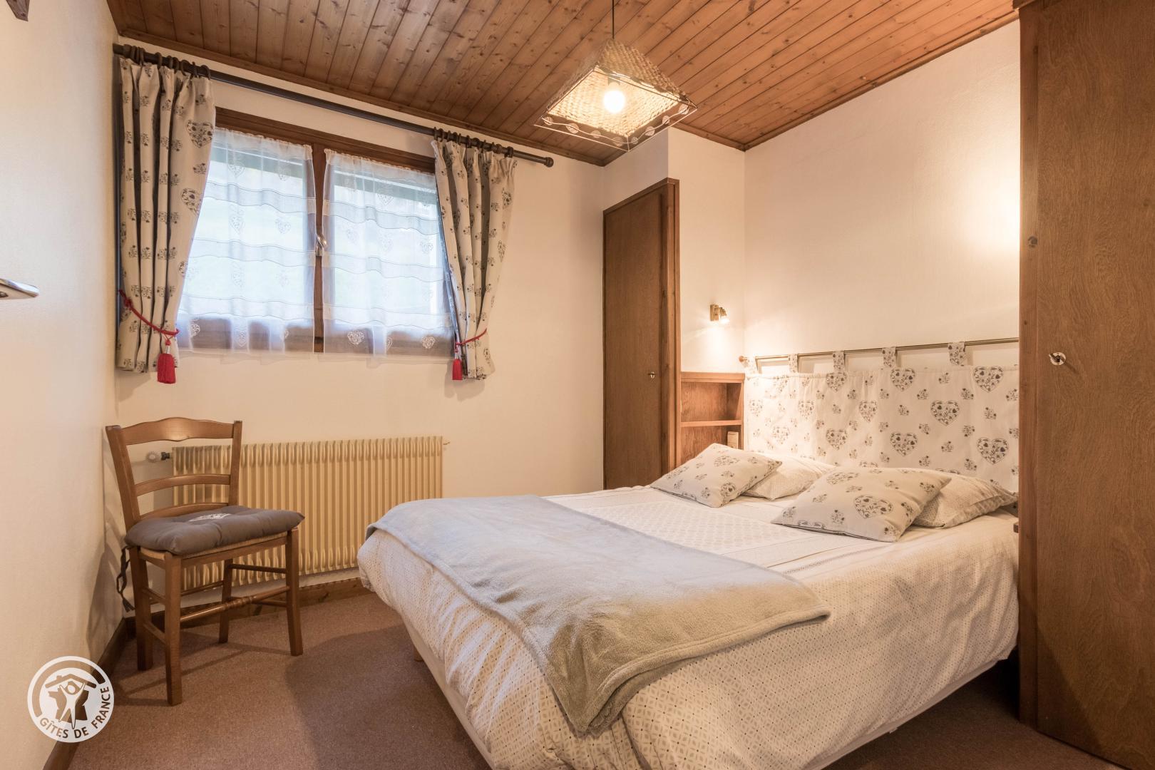 Chambre - un lit 2 personnes
