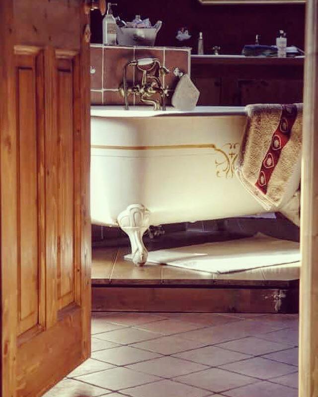 GRANDE CHAMBRE 30 m 2 pour 2 personnes.