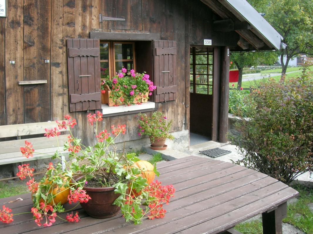 le jardin r&eacute;serv&eacute; au g&icirc;te