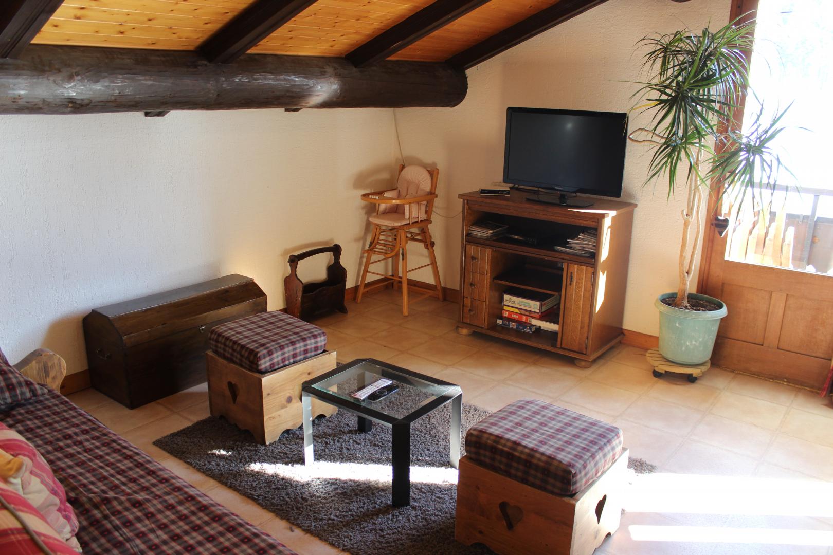 Chambre avec un lit 140