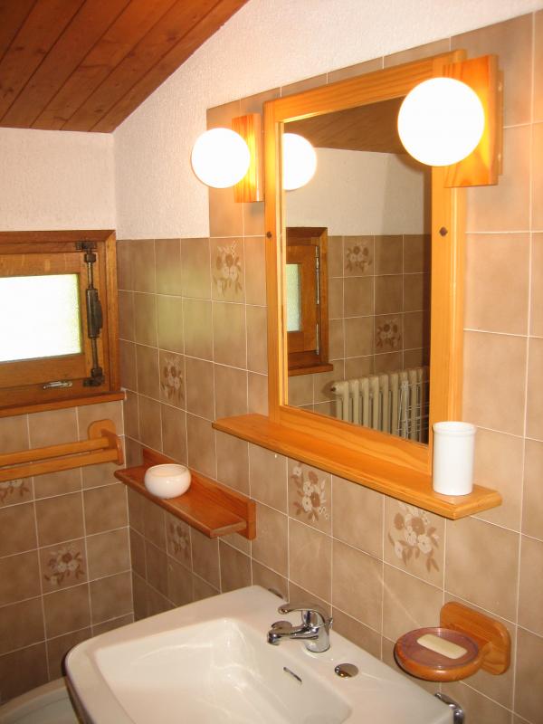 Le Coquelicot - salle d'eau