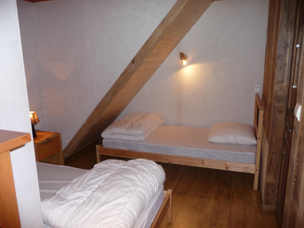 Chambre 2 (2 lits 90cm)