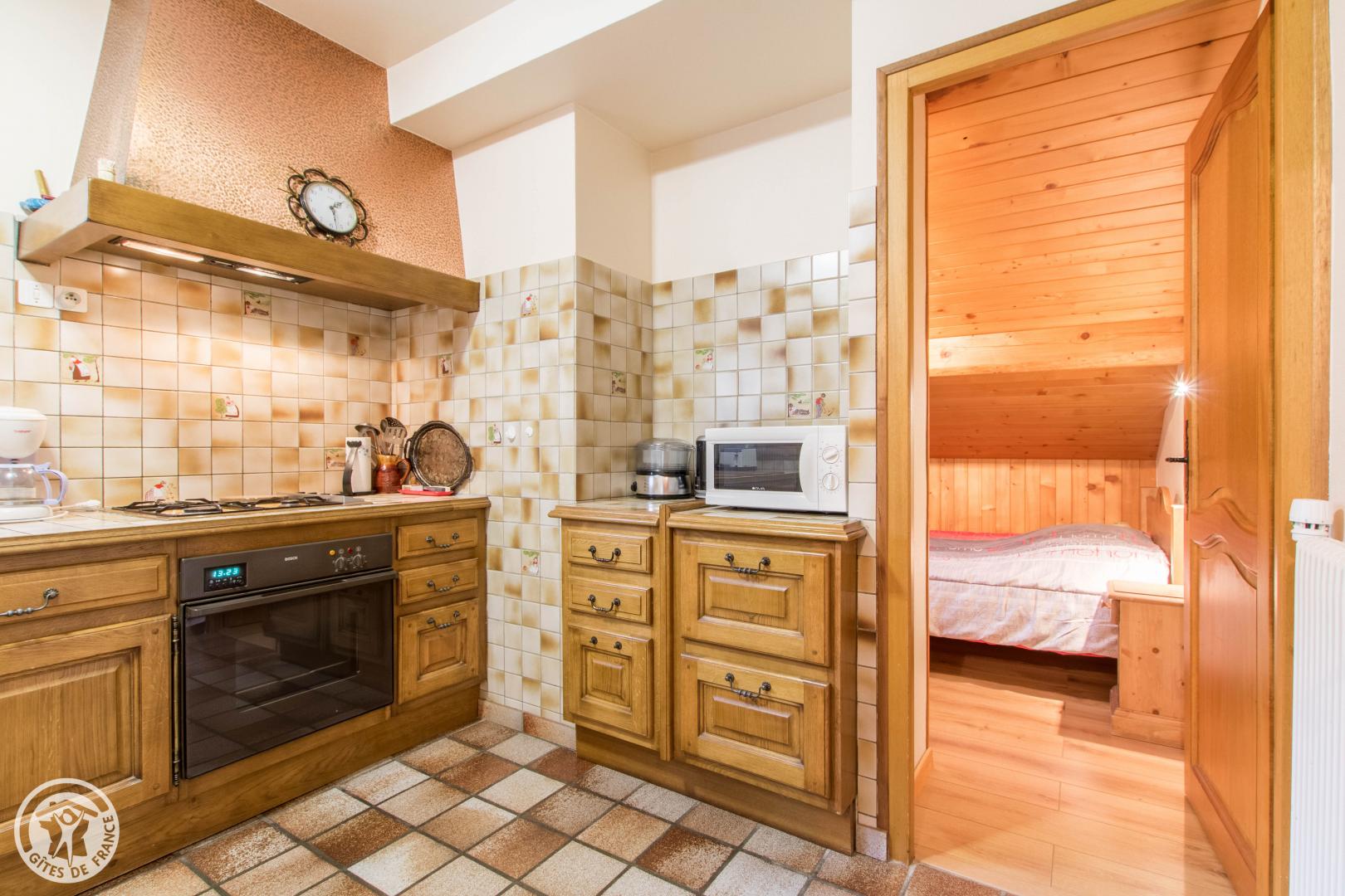 Chambre 2 avec 1 lit 140 cm