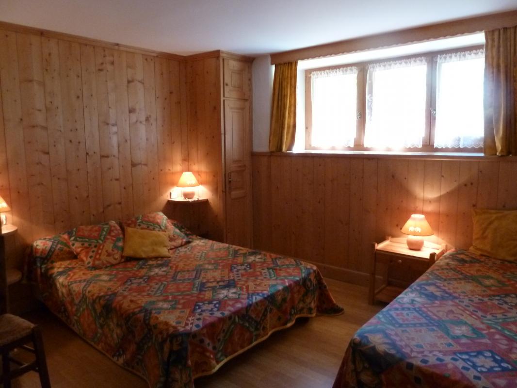 chambre 1 lit 2 persrn        1 lit 1 pers 