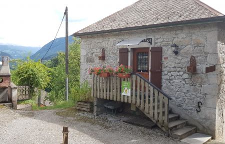 G&icirc;te n&deg;183018 Mieussy - Haute-Savoie - Ext&eacute;rieur avec Barbecue et terrasse