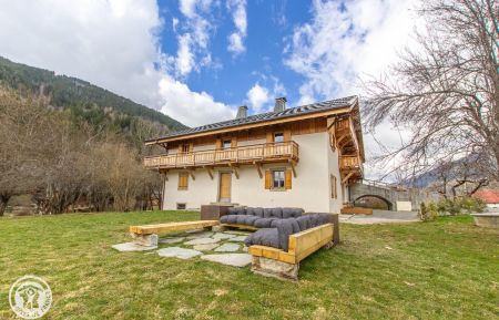 G&icirc;te n&deg;85072 Les Contamines-Montjoie - Haute-Savoie - photo