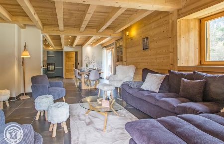 G&icirc;te n&deg;85073 Les Contamines-Montjoie - Haute-Savoie - photo