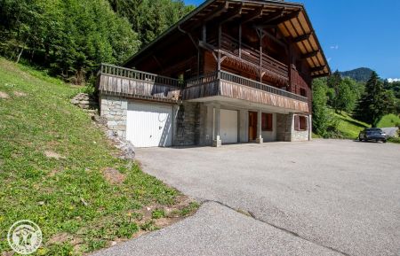 G&icirc;te n&deg;136078 Le Grand-Bornand - Haute-Savoie - photoEte