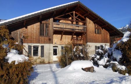 Côté route Gîte n°258028 Samoëns - Haute-Savoie - Côté route