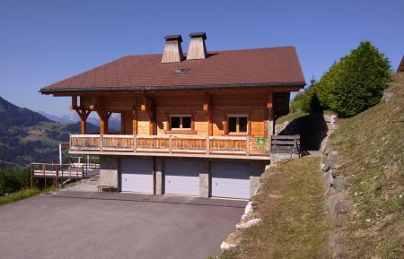 Parking privé du Chalet Pré Jean Gîte n°160050 Manigod - Haute-Savoie - Parking privé du Chalet Pré Jean