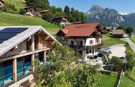 Ensemble Chalet piscine et Chalet Titlis Gîte de groupe n°33501 Bernex - Haute-Savoie - Ensemble Chalet piscine et Chalet Titlis